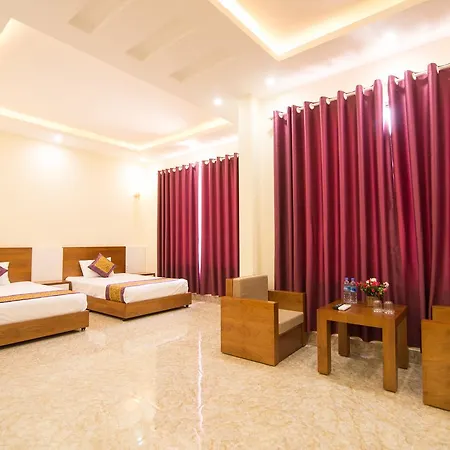 Thang Long Hotel